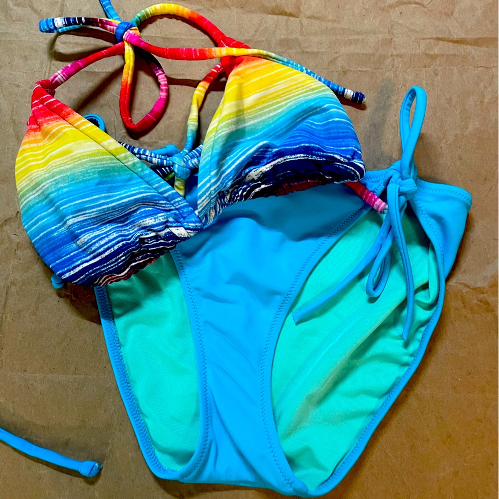NEW condition Mix & Match triangle top bikini